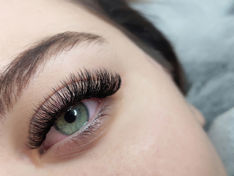 Permanent Eyelash Extensions